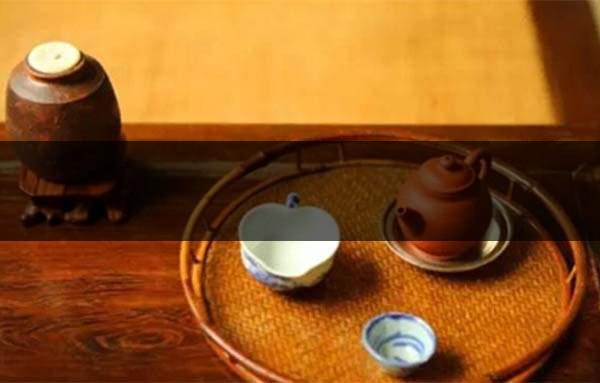 身體有哪些信號時應(yīng)停止飲茶？-1