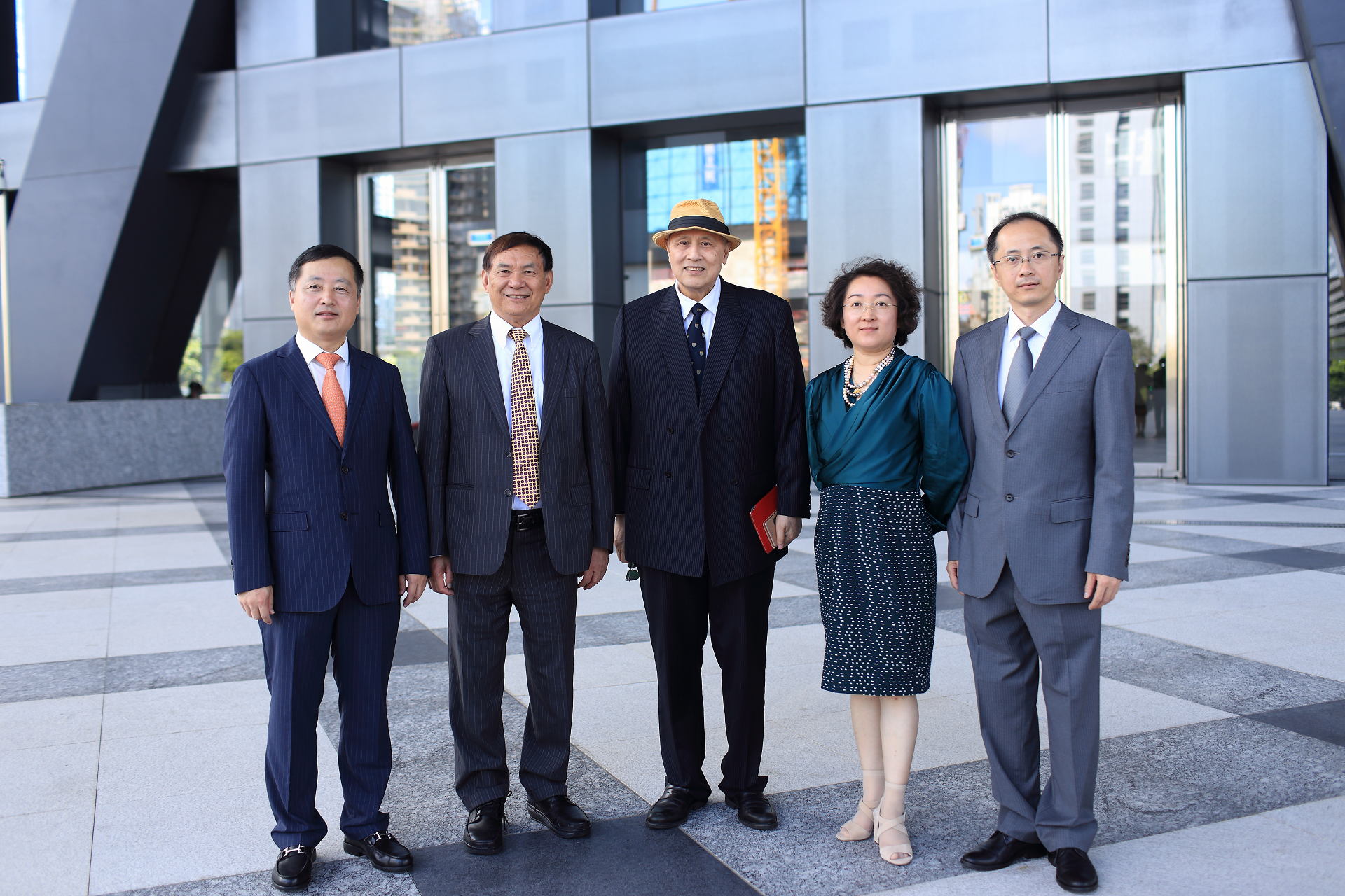 香港六和合免费资料
