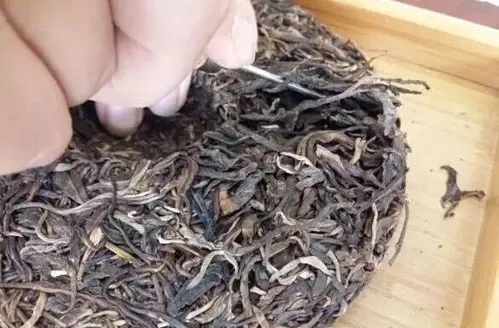 已經(jīng)打開(kāi)的普洱茶餅應(yīng)如何更好地存放，短期和長(zhǎng)期的方法都教給你?