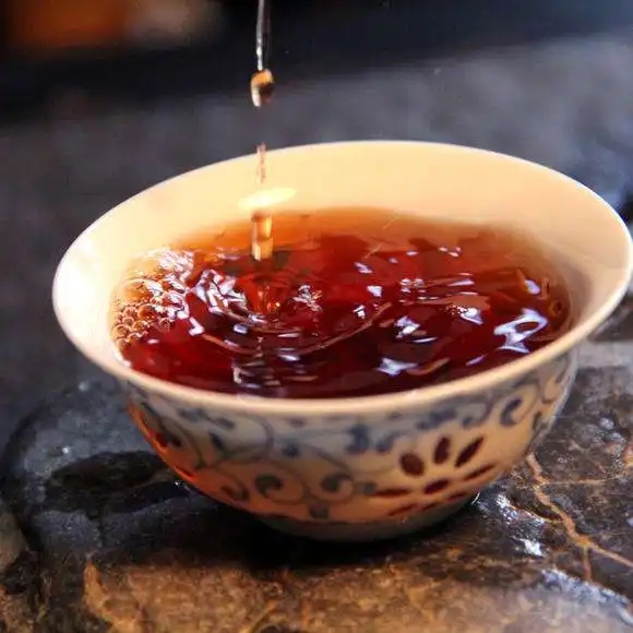 什么季節(jié)喝普洱茶好？喝普洱茶的禁忌和注意事項(xiàng)?