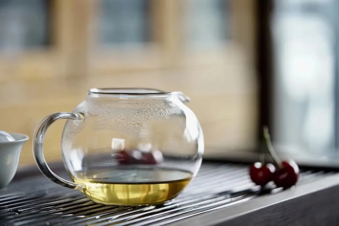 2023年老班章古樹春茶的沖泡！